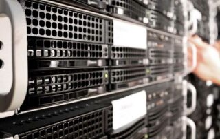 serveur informatique a mettre à jour